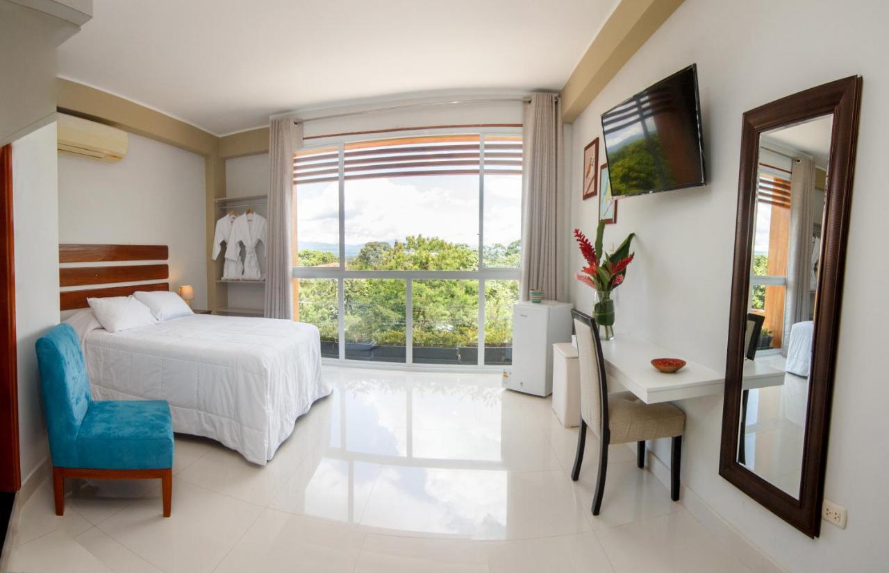 Vuelo 78 Hotel Тарапото Екстериор снимка