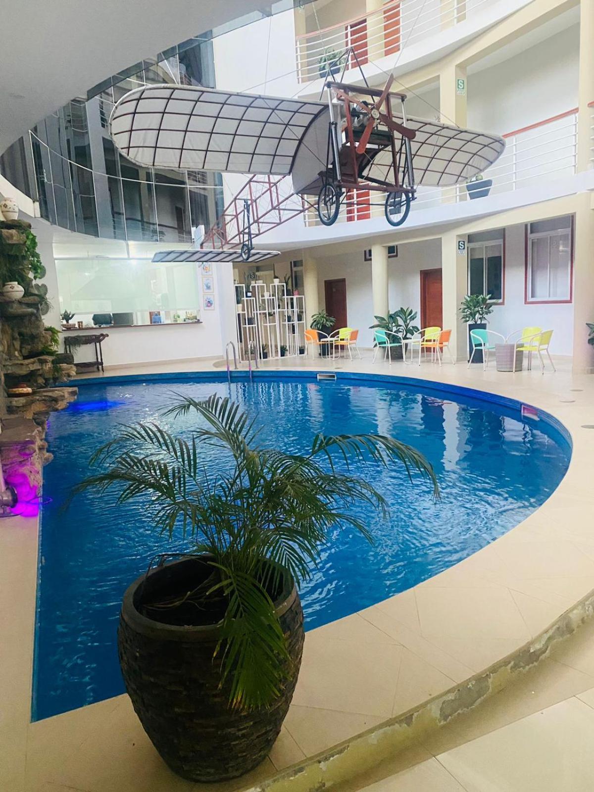 Vuelo 78 Hotel Тарапото Екстериор снимка